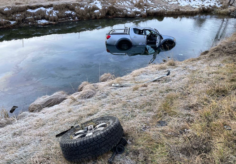 Der Lieferwagen-Fahrer überstand den Unfall unverletzt.