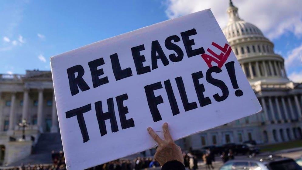 La petizione per forzare la Camera a votare per la pubblicazione integrale di tutti i documenti relativi a Jeffrey Epstein in possesso del Dipartimento della Giustizia ha raggiunto il numero di firme necessario (foto archivio).