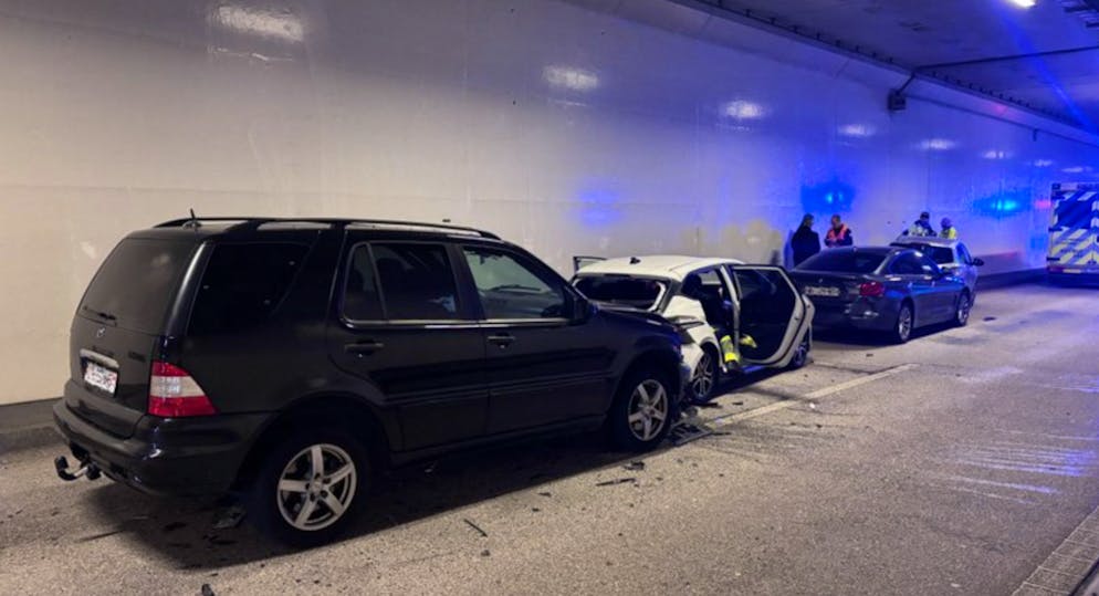 Alle vier Verletzten mussten durch den Rettungsdienst in verschiedene Spitäler gebracht werden