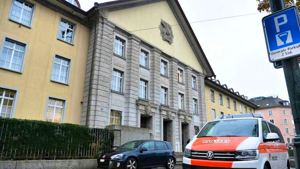 The district court in Zurich.