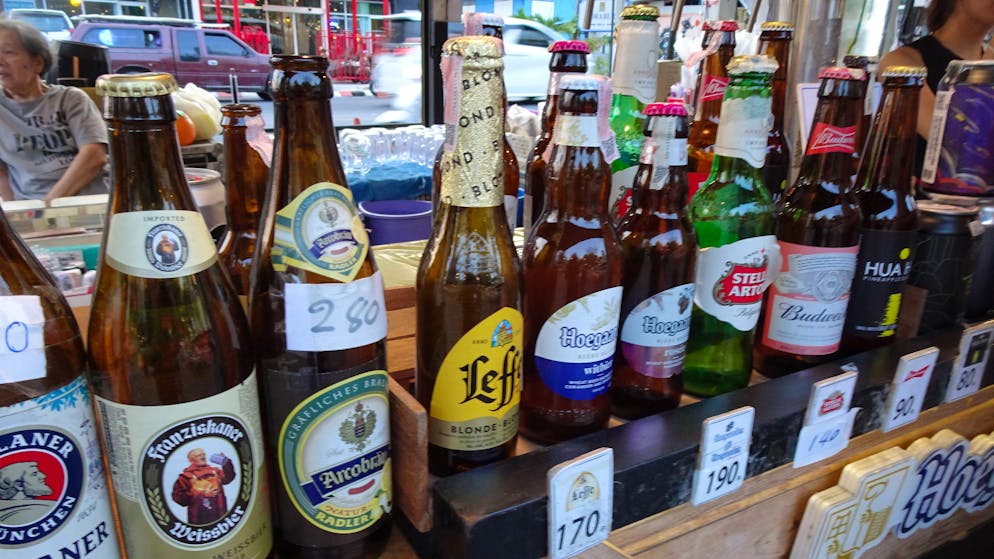 Nur eine Woche nach Einführung. Thailand hebt Verkaufsstopp von Alkohol am Nachmittag wieder auf