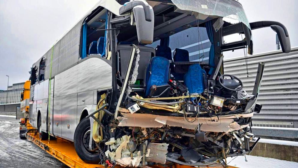 In December 2018, two people died in an accident involving a Flixbus in Zurich. The 64-year-old driver of the vehicle has to answer to the Zurich High Court today. (archive image)