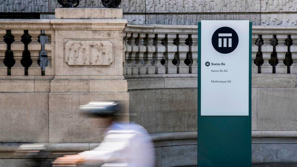 Der Rückversicherer Swiss Re hat im zweiten und dritten Quartal von geringen Naturkatastrophenschäden als im ersten Quartal profitiert. (Archivbild)