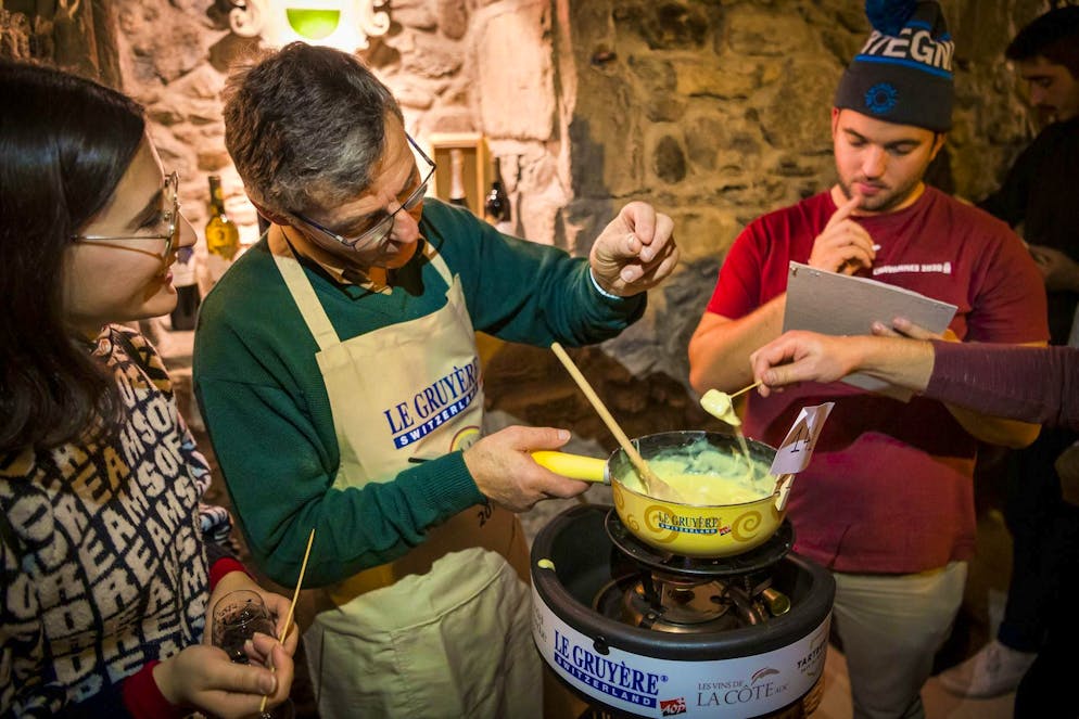 It has to taste like cheese: 50 percent of the mixture can be chosen freely. It is easy to recognize what is prescribed as the other half.