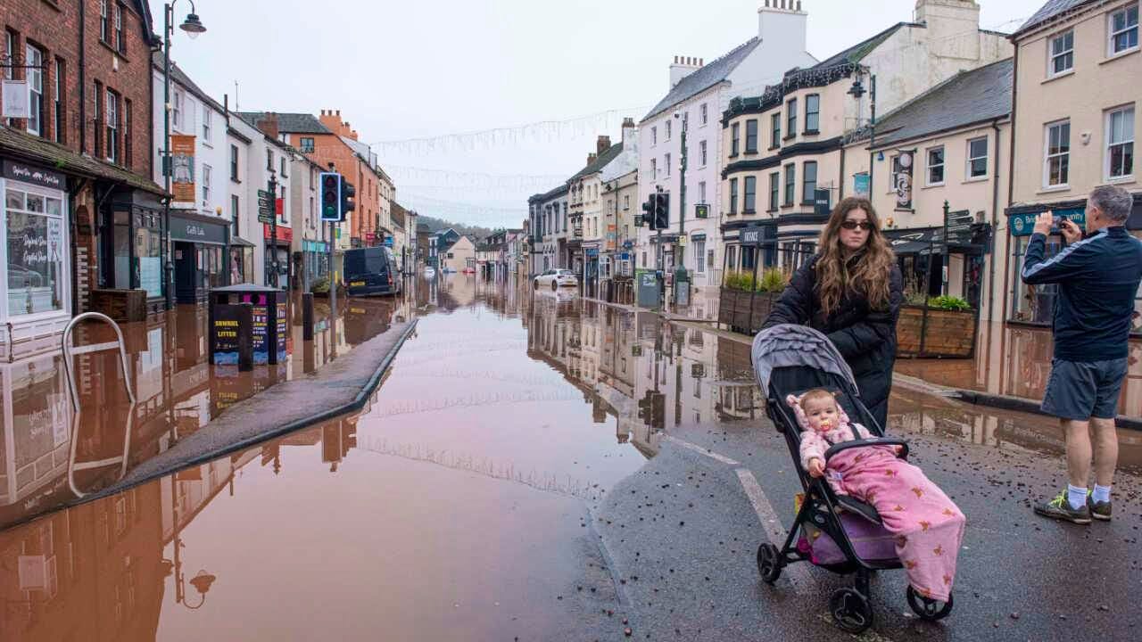 Grossbritannien. Überschwemmungen nach Sturm in Wales