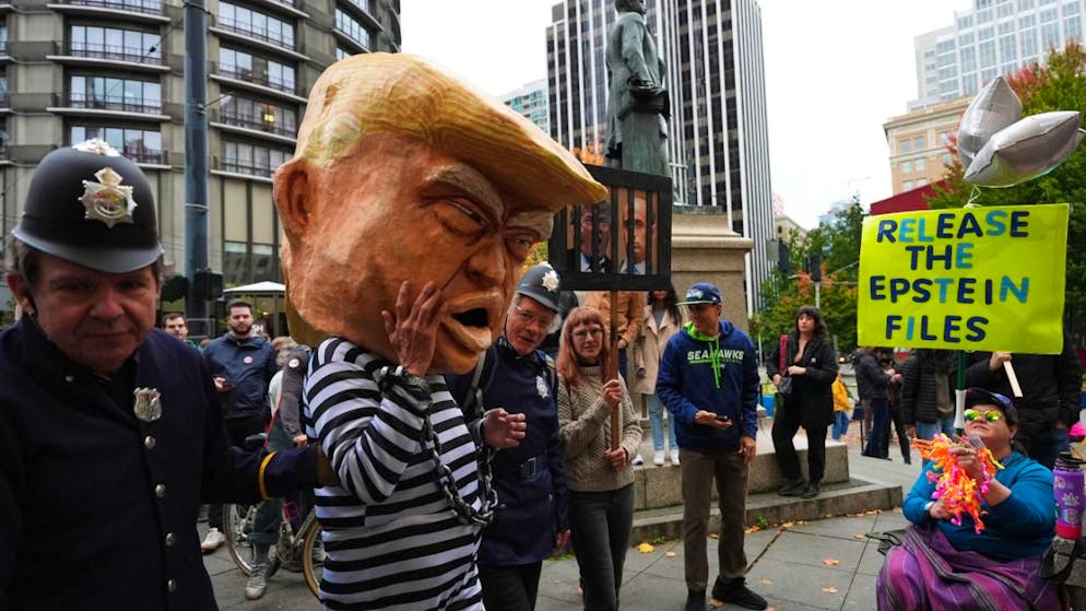 Stati Uniti. Le chance di un impeachment a Trump aumentano con il caso Epstein