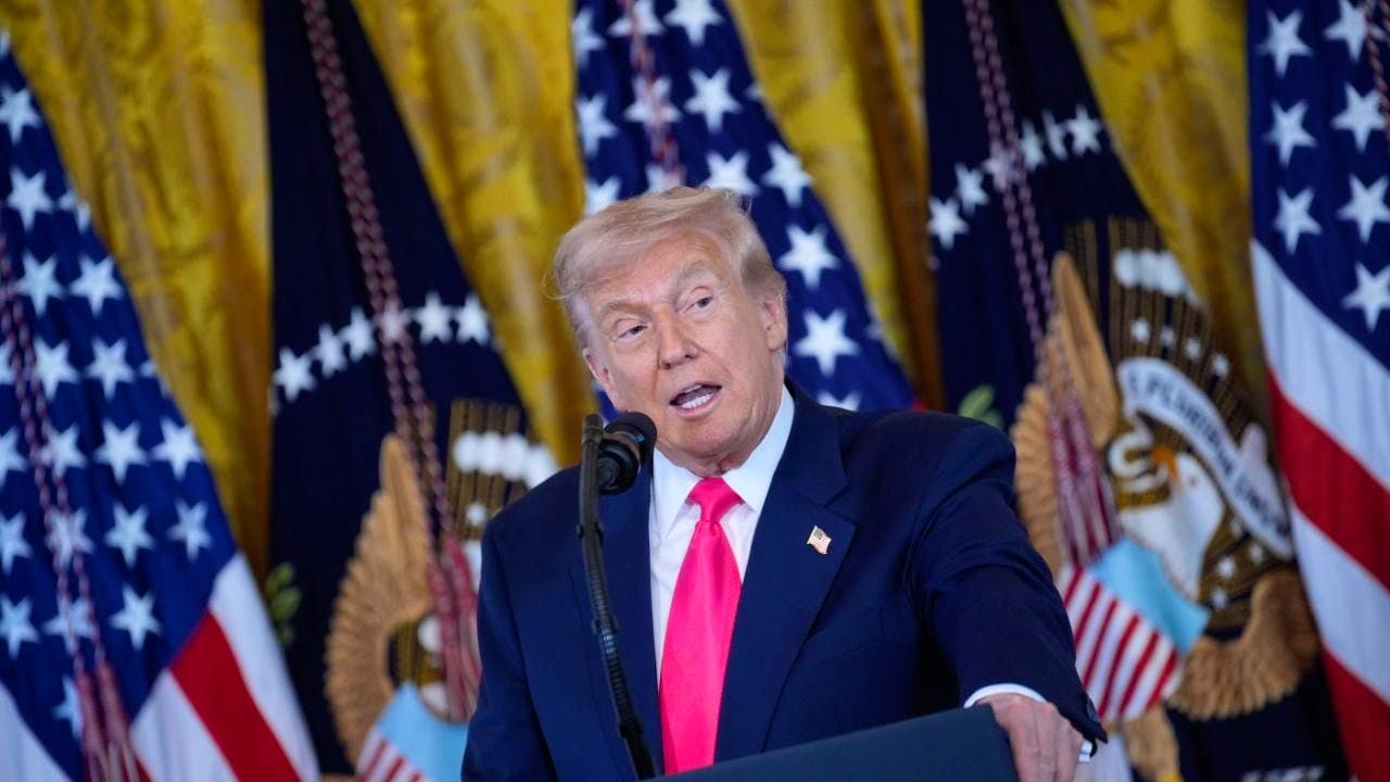 Foodstuffs. Trump withdraws tariffs on bananas, beef and coffee