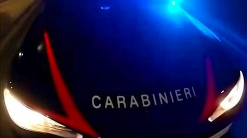 Dal confine. Varesotto, 81enne trovata senza vita: lesioni da arma da taglio