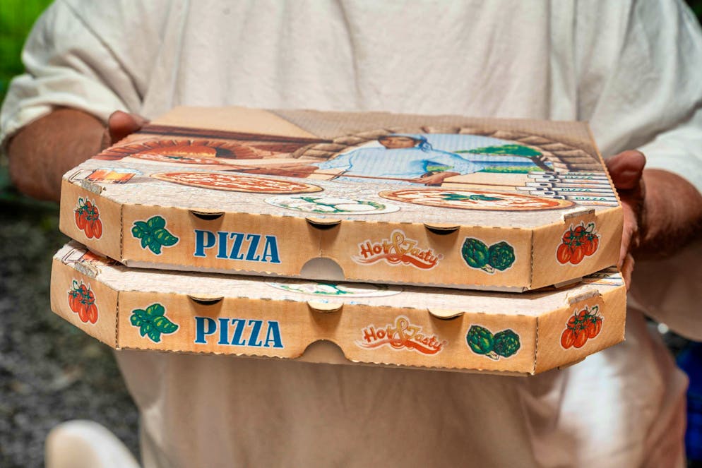 Il presunto fattorino della pizza non esiste. Il denaro finisce nelle tasche del truffatore.