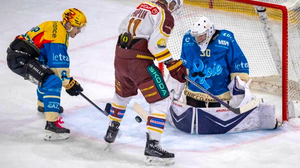 Lugano's high continues - Gallery. Antoine Keller made a perfect debut in Ajoie's kit against Servette