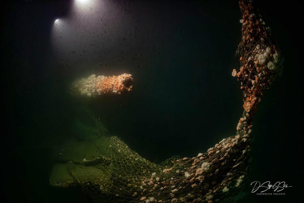 Von deutschem U-Boot versenkt: Forscher tauchen zu Wrack - Gallery. Die Tauchgänge fanden nach Angaben des Teams in grosser Tiefe und unter herausfordernden Bedingungen statt.