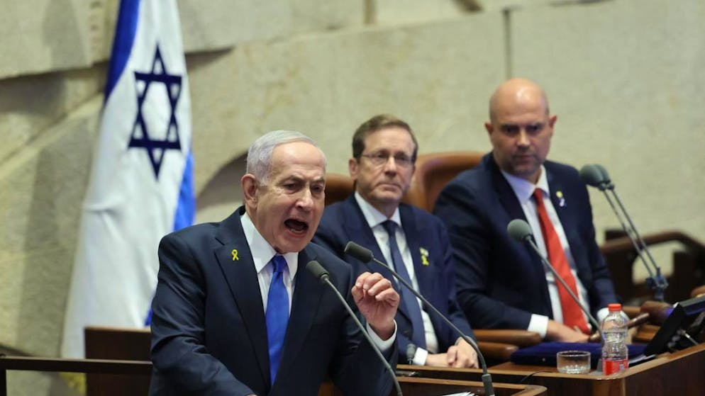 L'Arabia Saudita non vuole parlare con un esecutivo di ultra-destra, argomenta il giornale.