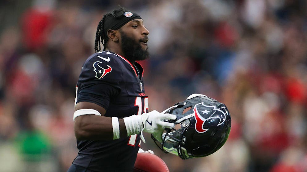 NFL. Jets pro seriously injured by gunfire