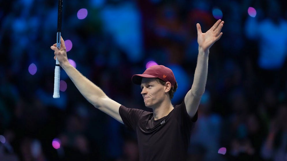 Tennis. Jannik Sinner schianta Carlos Alcaraz e vince di nuovo le ATP Finals