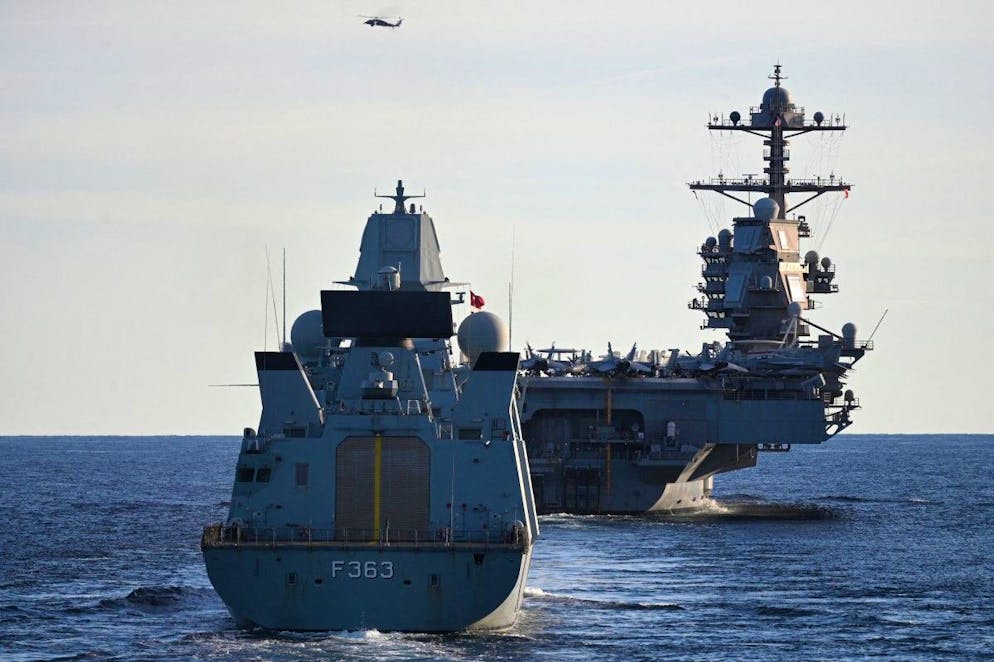 L'USS Gerald Ford, le porte-avions le plus avancé de la marine américaine, transporte notamment quatre escadrilles d'avions de combat et est accompagné de trois destroyers lance-missiles (archives).