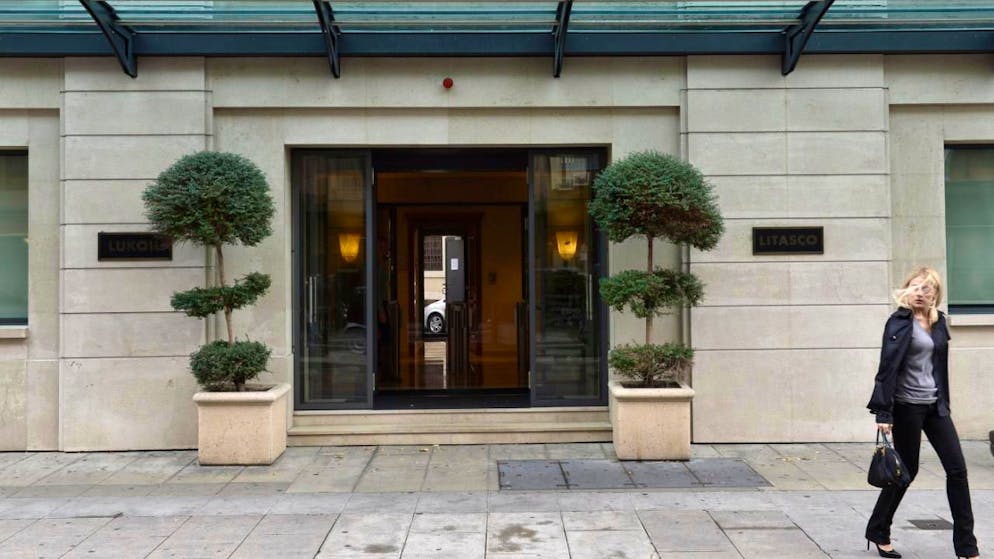 L'entrata della sede di Litasco e Lukoil a Ginevra.