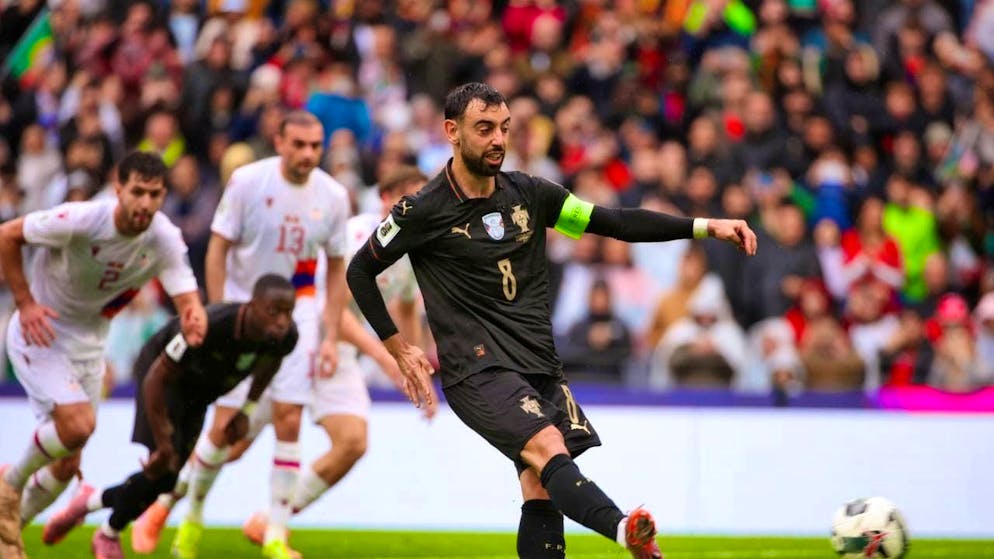 Bruno Fernandes converts two penalties for Portugal