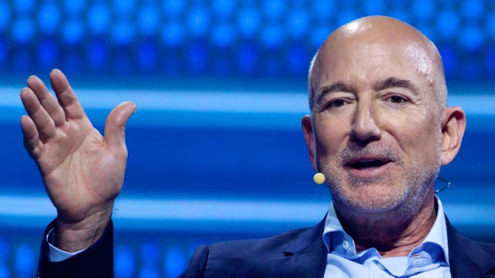 Il miliardario fondatore ed ex ceo di Amazon si è nominato co-ceo di Project Prometheus. (Foto archivio)
