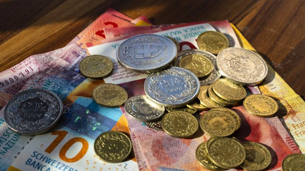 Tra il 2022 e il 2023. Il reddito delle economie domestiche svizzere rimane grosso modo invariato