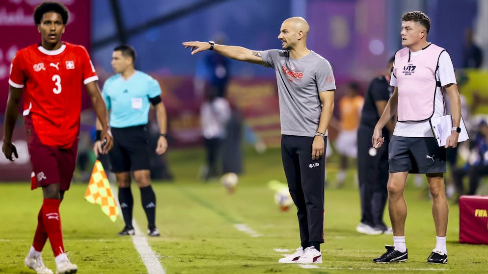 U17 national coach Pisino. 