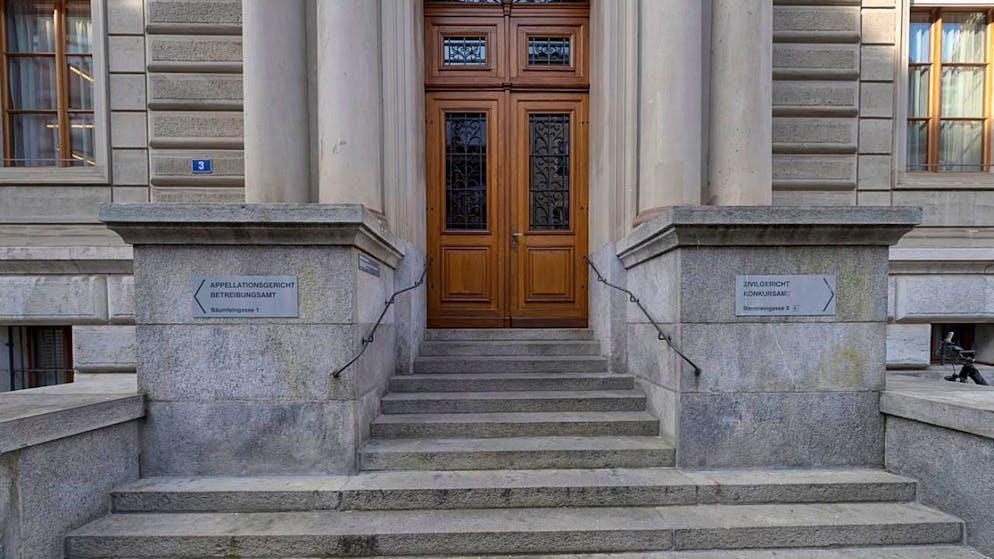 Am Basler Appellationsgericht begann am Montag die Berufungsverhandlung zu einer ganzen Reihe von mutmasslichen Delikte eines ehemaligen Hells Angel. (Archivbild)