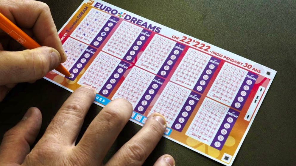 The winners ticked six numbers correctly - but not the dream number. (archive picture)