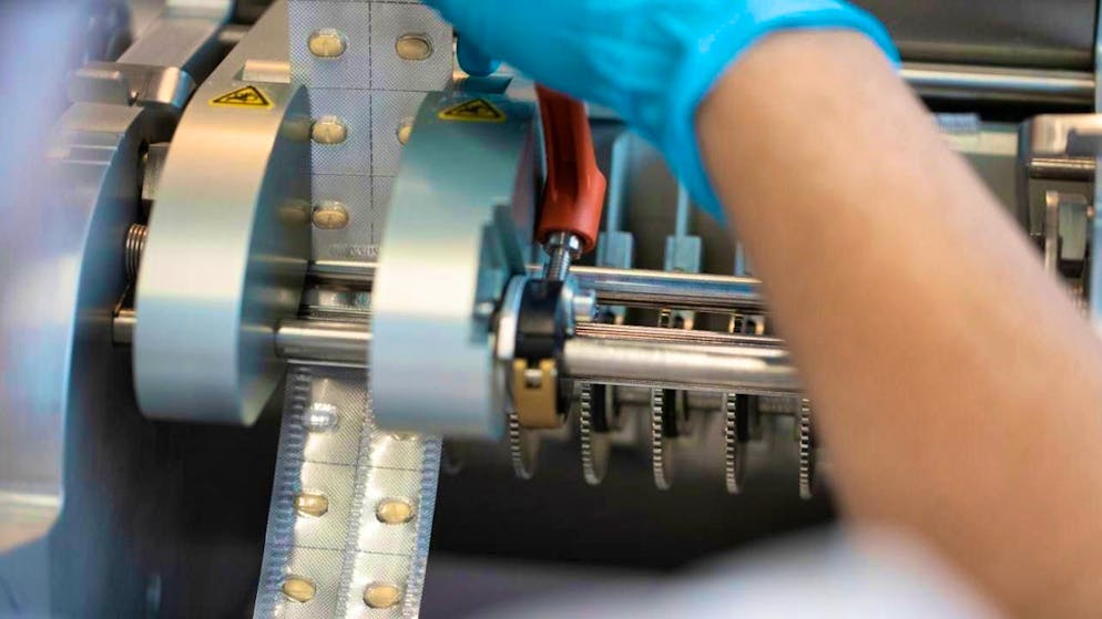 Between July and September, more pharmaceutical products were manufactured in Switzerland, among other things. (archive image)
