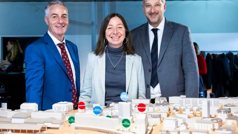 Les municipaux Pierre-Antoine Hildbrand et Natacha Litzistorf, ainsi que le syndic Grégoire Junod ont présenté lundi les contours du futur quartier de la Rasude.