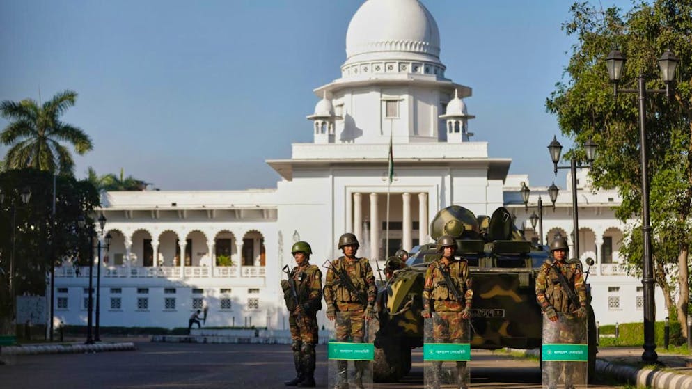 Per crimini contro l'umanità. L'ex leader del Bangladesh Hasina condannata a morte