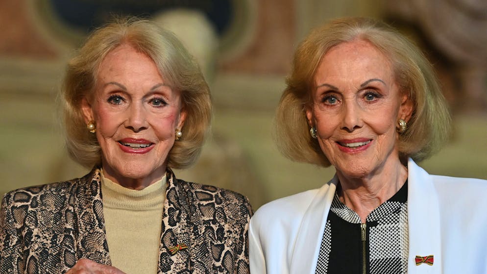 Parola d'ordine: indipendenza. La vita movimentata delle favolose gemelle Kessler, nate e morte nello stesso giorno