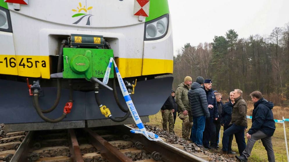 Tra Varsavia e Lublino. Incidente sulla ferrovia polacca, il premier Tusk: «È stato un sabotaggio»