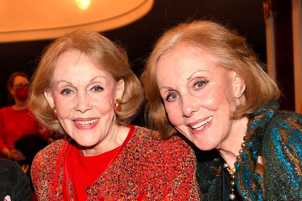 The Kessler twins have died. The Kessler twins Alice and Ellen at the "Die Liebe Geld" theater premiere in Munich in March 2022. The show legends were 89 years old.