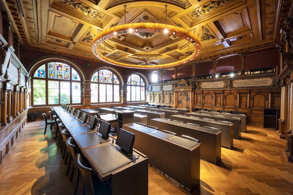 Le Grand Conseil a approuvé le budget cantonal 2026 tard lundi soir par 46 voix contre 9. Auparavant, le Grand Conseil avait décidé de baisser le taux d'imposition de trois points de pourcentage pour le ramener à 76%. (image d'illustration)