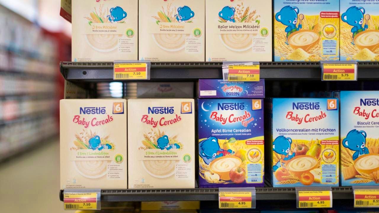 Nahrungsmittel. Public Eye wirft Nestlé hohen Zuckerzusatz in Afrika vor