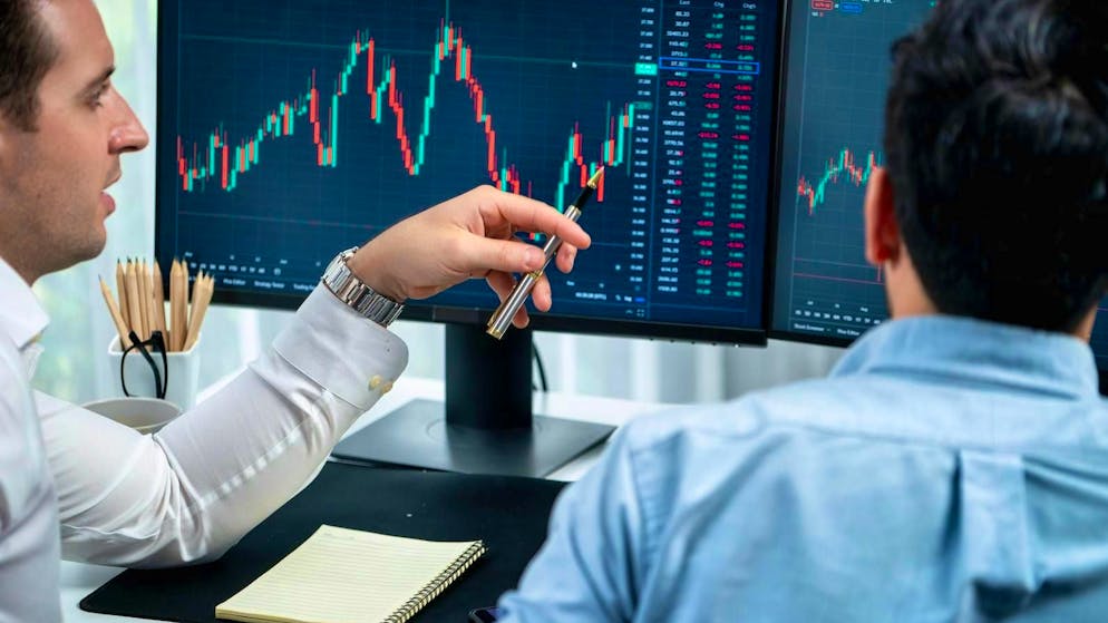 De nombreux Suisses* n'osent pas investir sur le marché des actions.