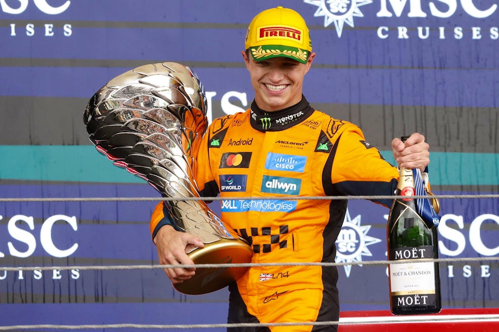 Stemmt Lando Norris in Abu Dhabi die wichtigste Trophäe in die Höhe?