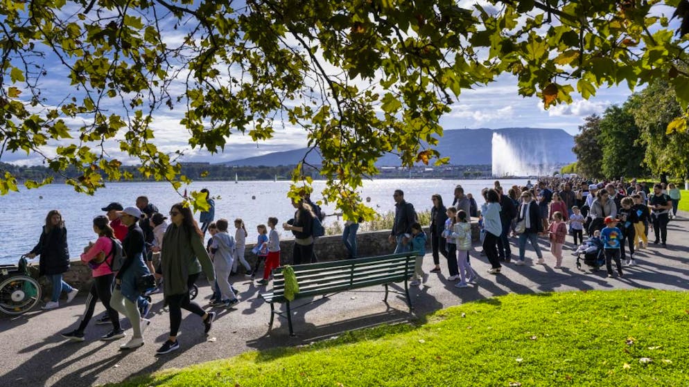 Lorsqu'ils créent leurs réseaux personnels, les jeunes adultes suisses laissent souvent une place importante à leur famille (image symbolique).