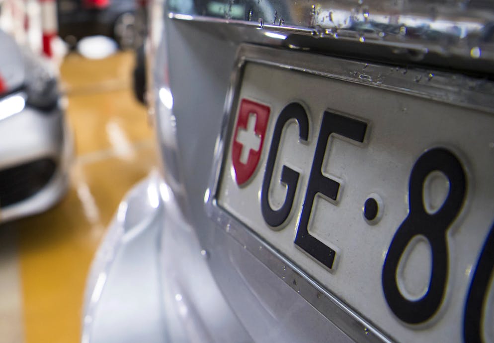 À Genève, une demande en ligne coûte 10 francs.