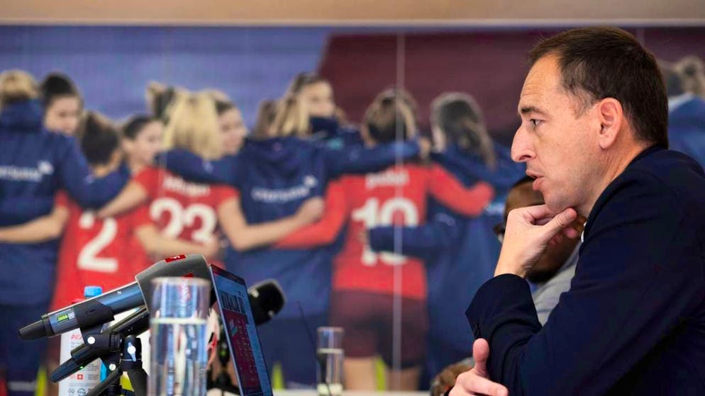 Rafel Navarro announces his first squad as Switzerland coach