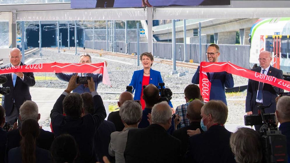 Le tunnel de base du Ceneri (Tessin), dernière étape de la construction des nouvelles lignes ferroviaires à travers les Alpes (NLFA), a été inauguré le 4 septembre 2020 par l'ancienne ministre des transports Simonetta Sommaruga (archives).