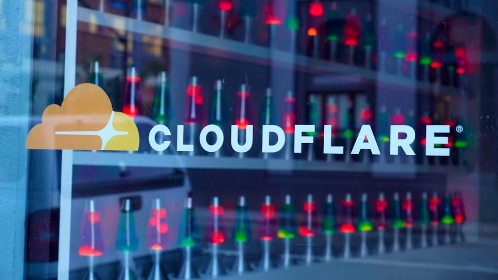 CloudFlare ha confermato che ieri vi è stato il peggior disservizio degli ultimi anni. Per trovare un evento di portata simile, in cui la maggior parte del traffico principale ha smesso di fluire attraverso la rete, bisogna risalire al 2019. (Immagine d'archivio del 2022)