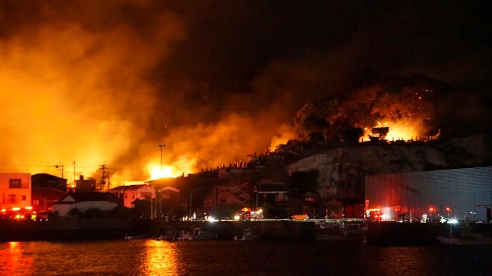 Giappone. Enorme incendio nella città di Oita, un morto e 170 edifici distrutti