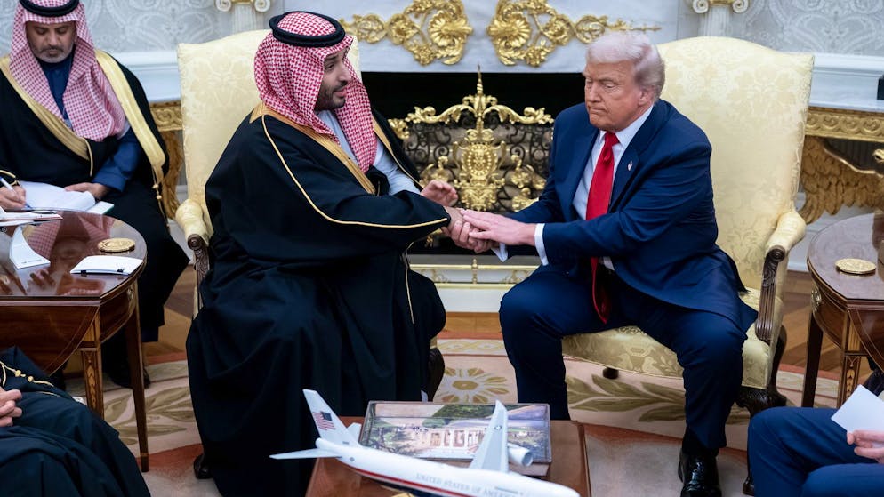 US-Präsident Donald Trump empfängt am 18. November 2025 den saudischen Kronprinzen Mohammed bin Salman im Oval Office des Weissen Hauses.