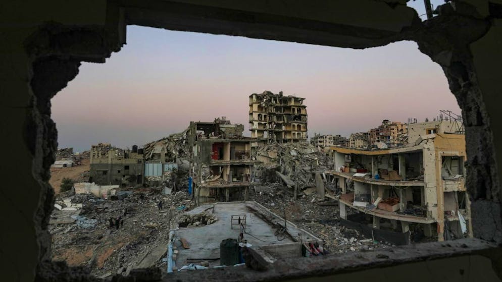 L'esercito israeliano ha lanciato attacchi «per colpire obiettivi terroristici di Hamas in tutta la Striscia di Gaza», dopo che «diversi terroristi avevano aperto il fuoco verso l'area in cui operano i soldati dell'IDF a Khan Yunis» (foto archivio).