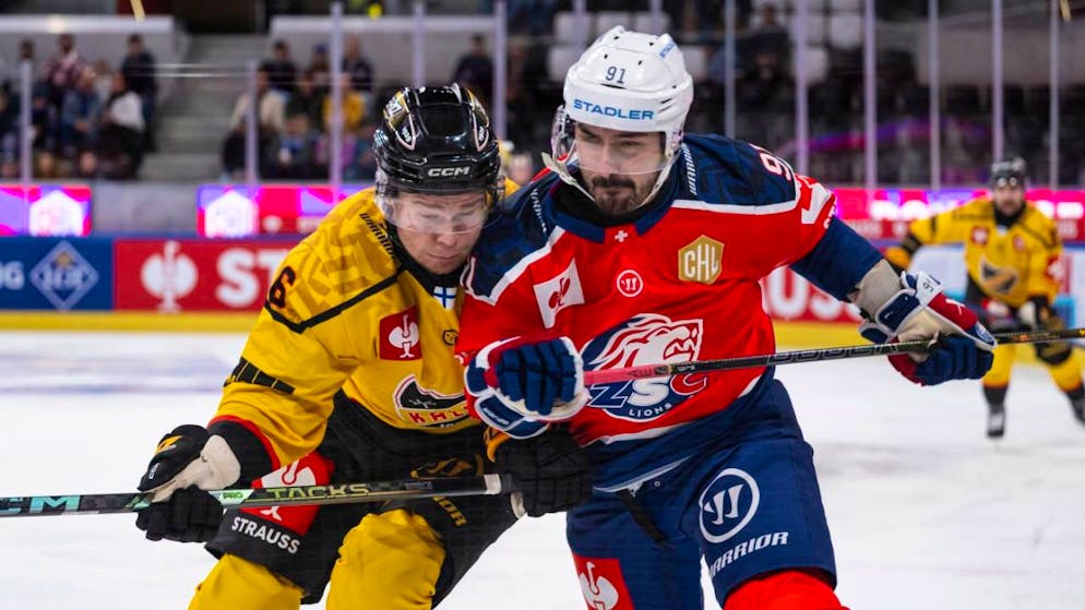 Die ZSC Lions, hier mit Denis Hollenstein, verlieren das Kräftemessen mit dem finnischen Meister KalPa Kuopio