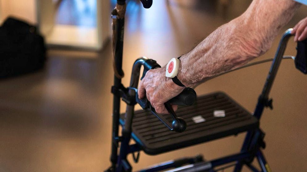 The Kulm District Court has ruled that the death of a nursing home resident cannot be attributed to the actions of his carer. (symbolic image)