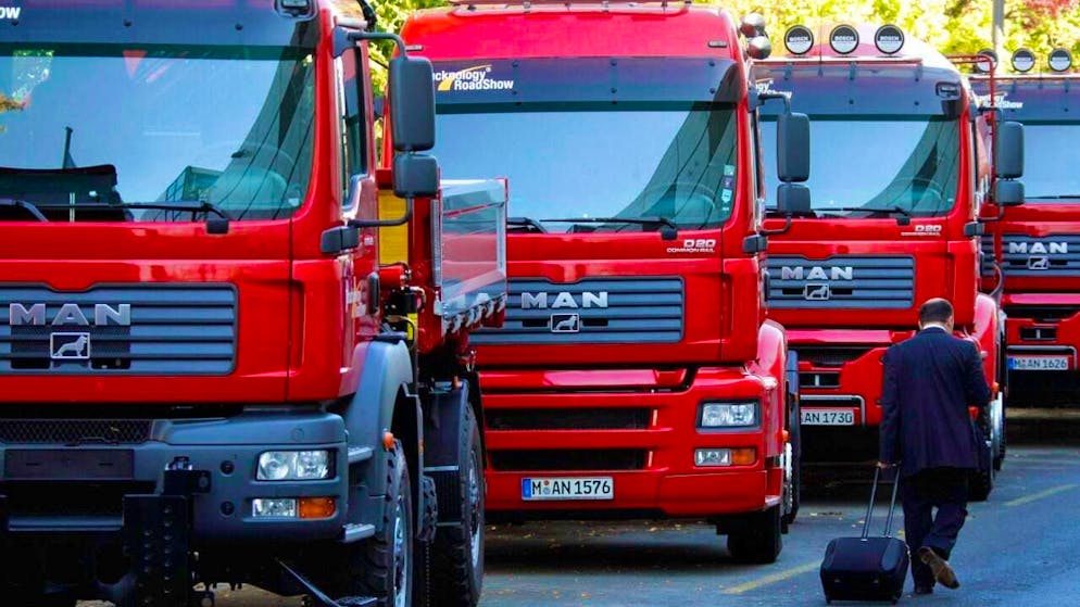 Truck and bus manufacturer MAN plans to cut around 2300 jobs in Germany (archive image)