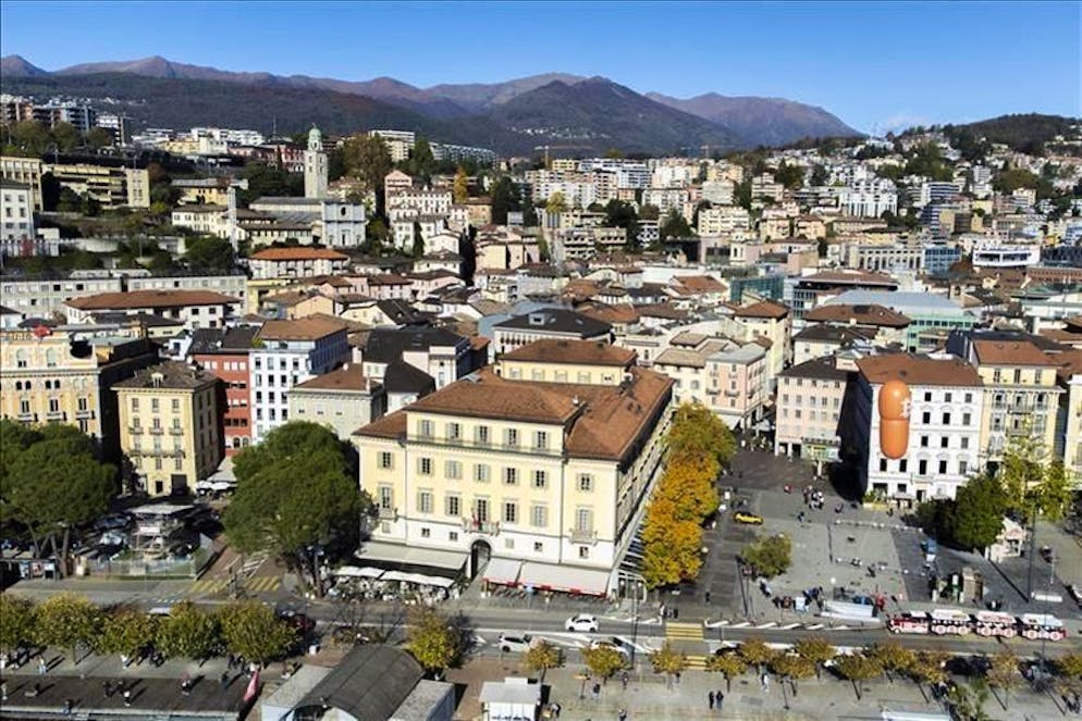 Panoramica sul Municipio di Lugano