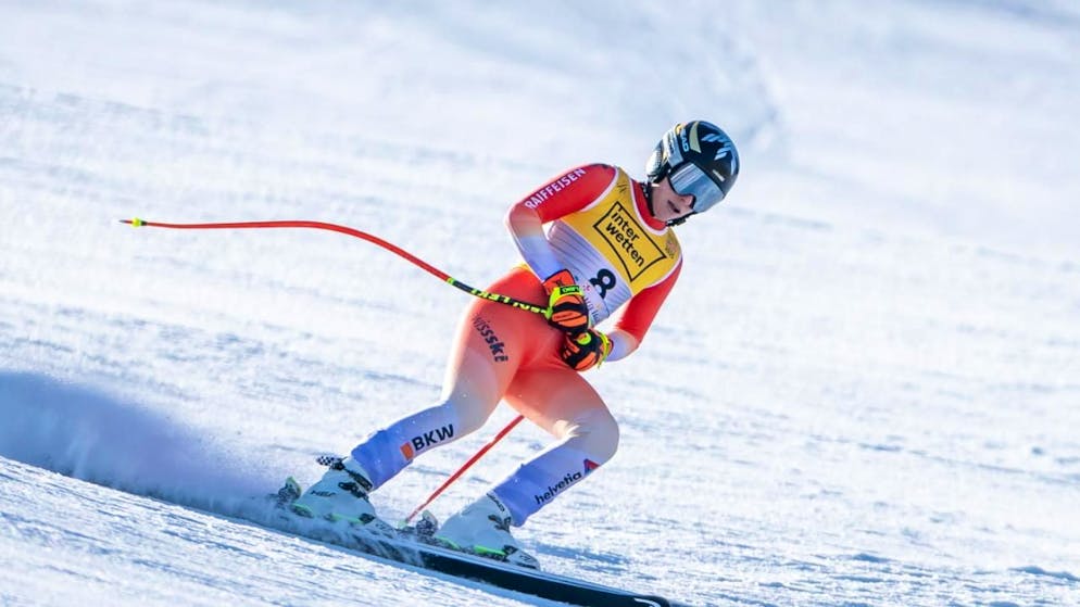 Lara Gut-Behrami schwingt ab. Es droht das vorzeitige Karriere-Ende (Archivaufnahme)