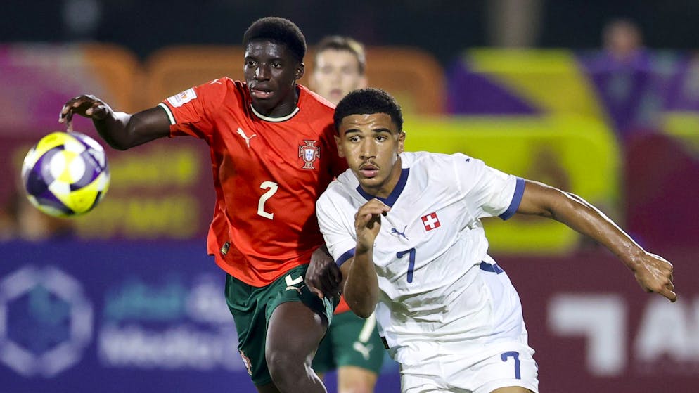 Die Schweizer U17-Nati mit Giacomo Koloto (rechts) fand in Portugal seinen Meister.